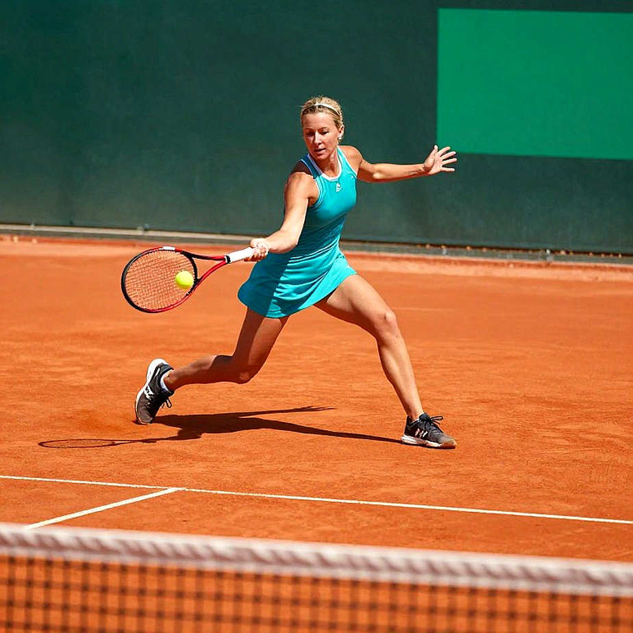 A Stock-Market Report in the Tennis Queue: Mislabeled Data, a Null Result, and the Real Governance Risk