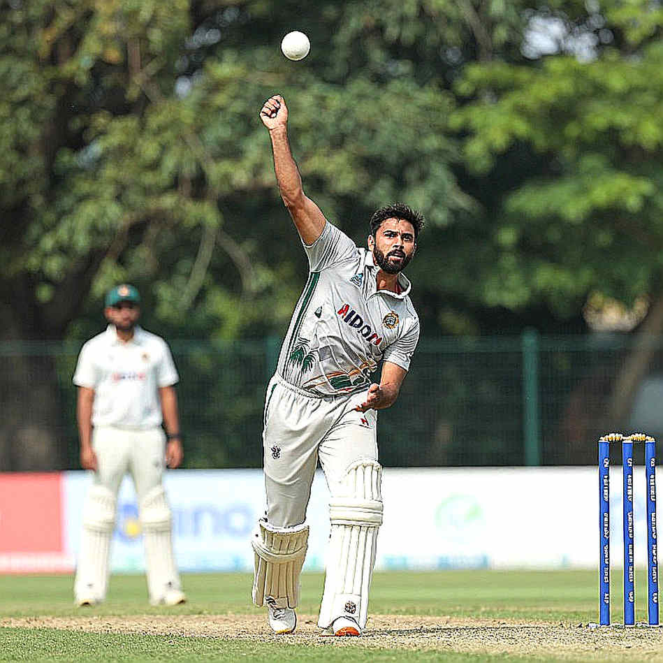 নীরব ওভারের জ্যামিতি: এশীয় ক্রিকেটের যে তথ্য স্কোরকার্ড কখনো ধরে না নীরব ওভারের জ্যামিতি: এশীয় ক্রিকেটের যে তথ্য স্কোরকার্ড কখনো ধরে না