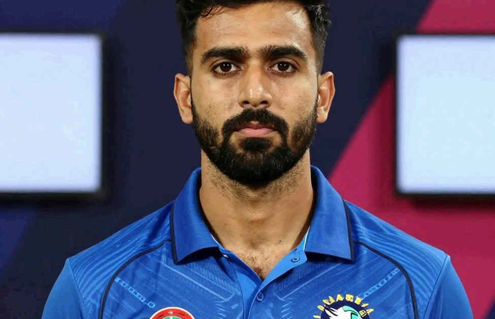 Afghanistan's Resistance Rests on Rahmat's Bat, but the 135-Run Ledger Still Favours Bangladesh Afghanistan's Resistance Rests on Rahmat's Bat, but the 135-Run Ledger Still Favours Bangladesh