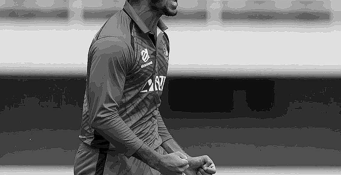 খালেদ আহমেদের ১৬ উইকেট আর দুবাইয়ের তাপ: একটি অসম্পূর্ণ ছন্দের হিসাব খালেদ আহমেদের ১৬ উইকেট আর দুবাইয়ের তাপ: একটি অসম্পূর্ণ ছন্দের হিসাব