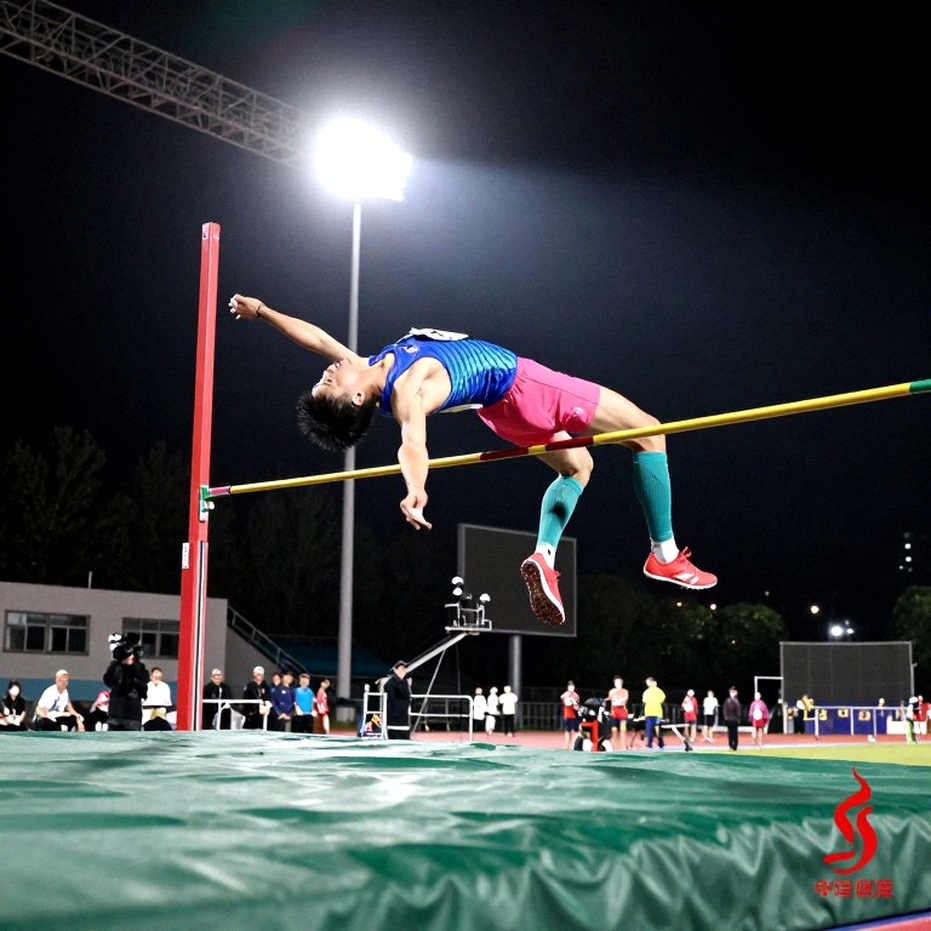 হ্যানয়ের ২:৪৭:৫২: কঠিন কোর্স, পাতলা ফিল্ড, আর একটি নরম রেকর্ড
