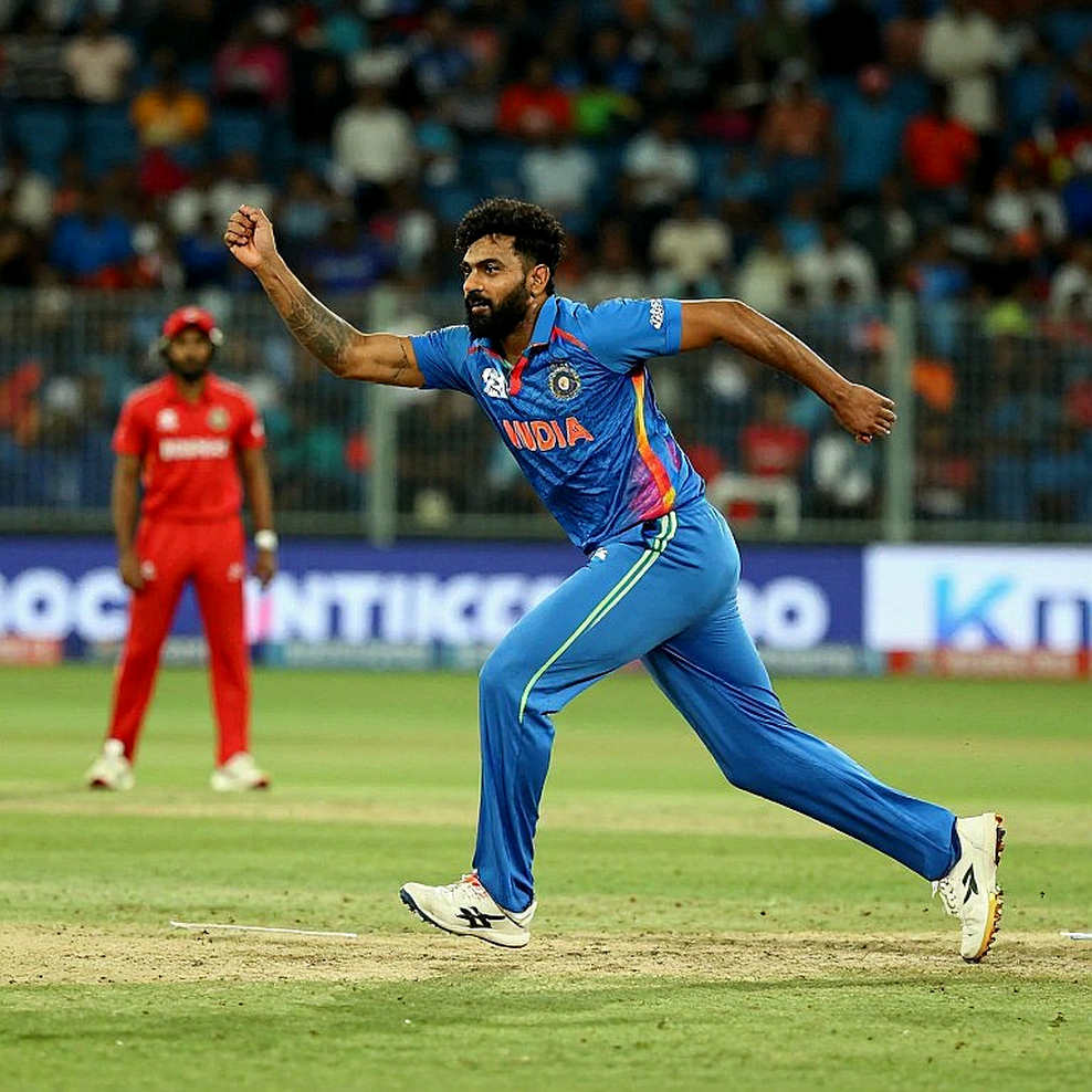 এজেন্টের ফোন বনাম ক্লাবের ফাইল: বিপিএল দলবদলে যে সংখ্যাগুলো কেউ পড়ে না